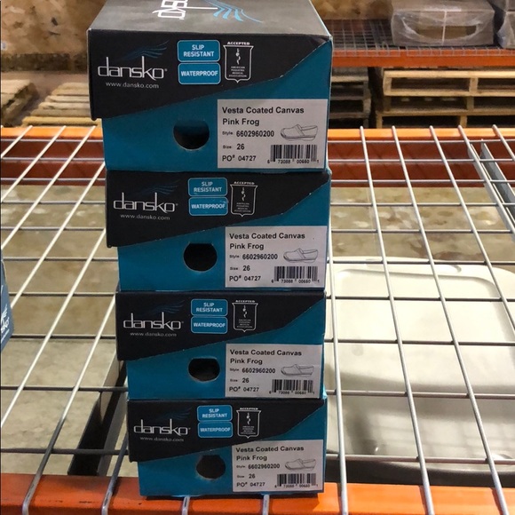 Dansko Kid’s Vesta Coated Canvas Pink Frog Clogs - Picture 4 of 4